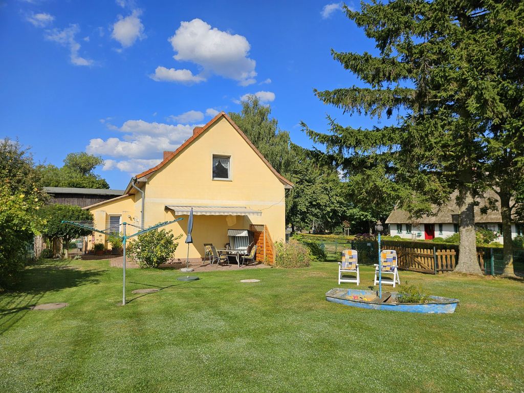 Ferienwohnung Kiek to´n Haff mit Terrasse und Liegewiese