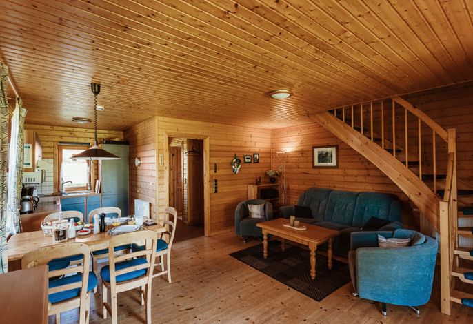 HAS-30 - Familienfreundliches Holzblockhaus (HT)
