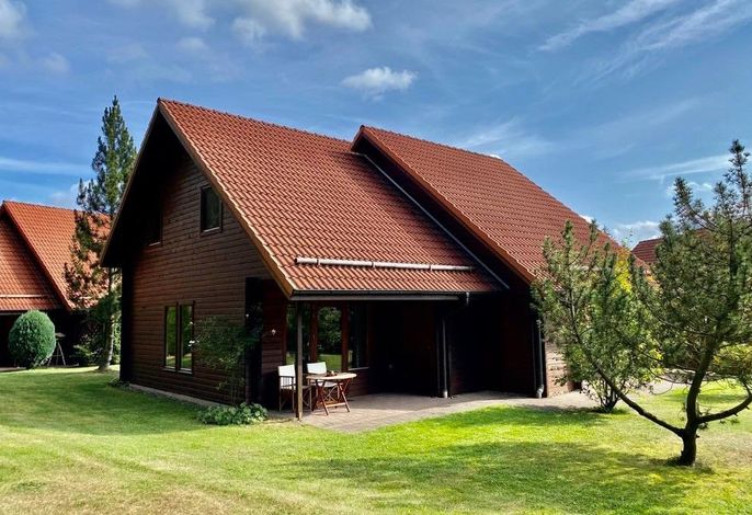 HAS-50 - Holzferienhaus mit überdachter Terrasse