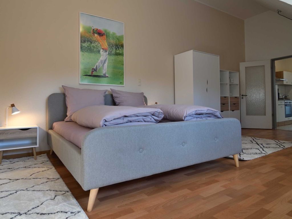 Wohn- und Schlafzimmer