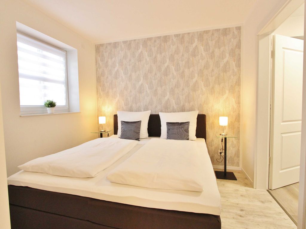 Schlafzimmer 1 im EG