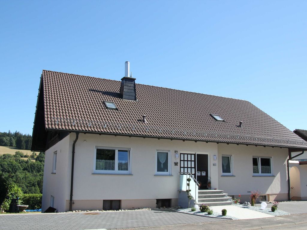 Ferienwohnung mit Balkon