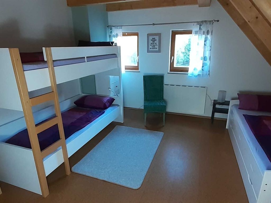 Schlafzimmer 2