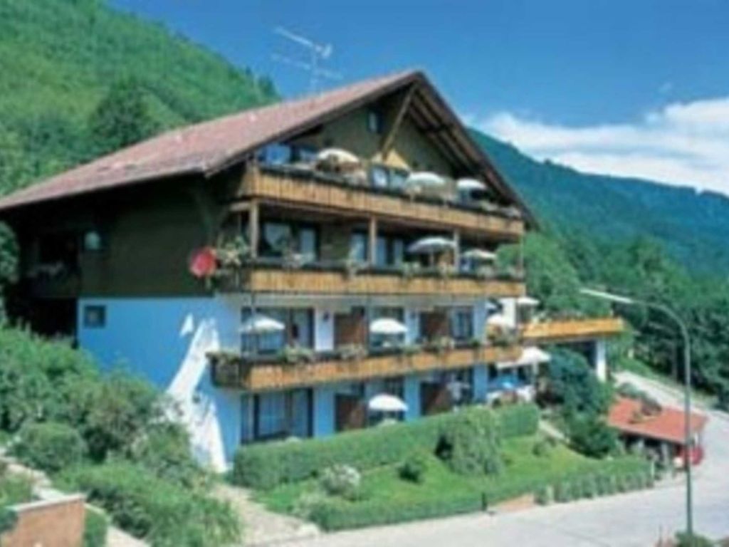 Hotels *** in