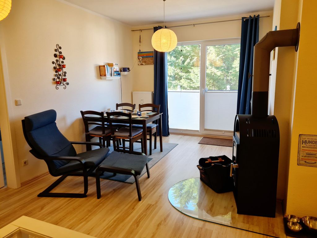 Wohnzimmer mit Essbereich