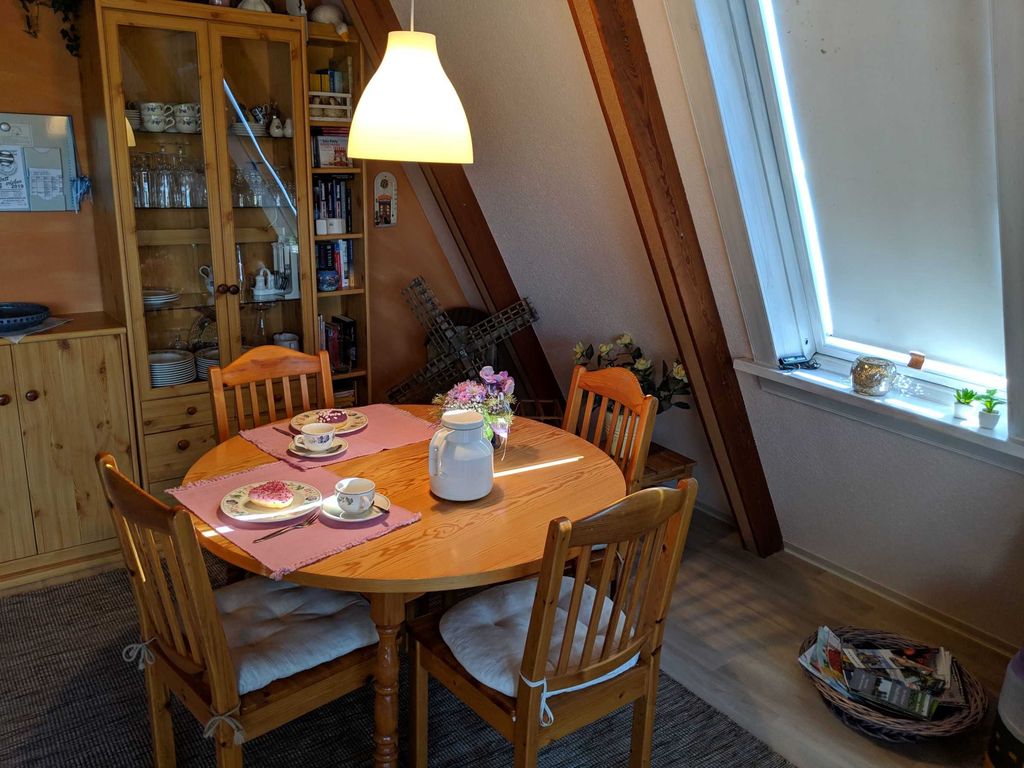Esstisch im Wohnzimmer