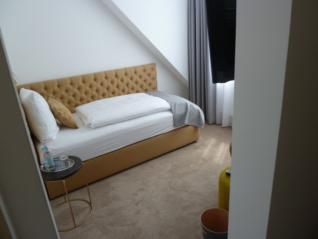 Bett im Standard Einzelzimmer