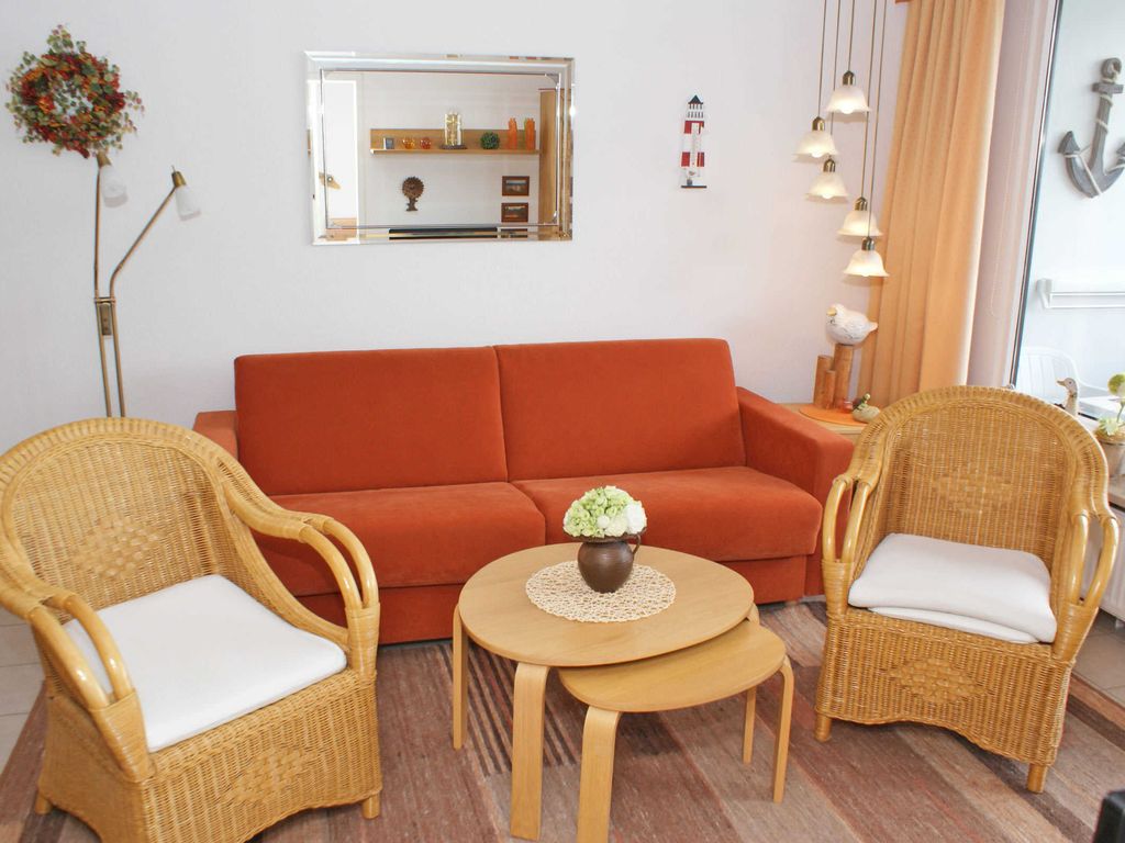 Wohnzimmer mit Schlafsofa