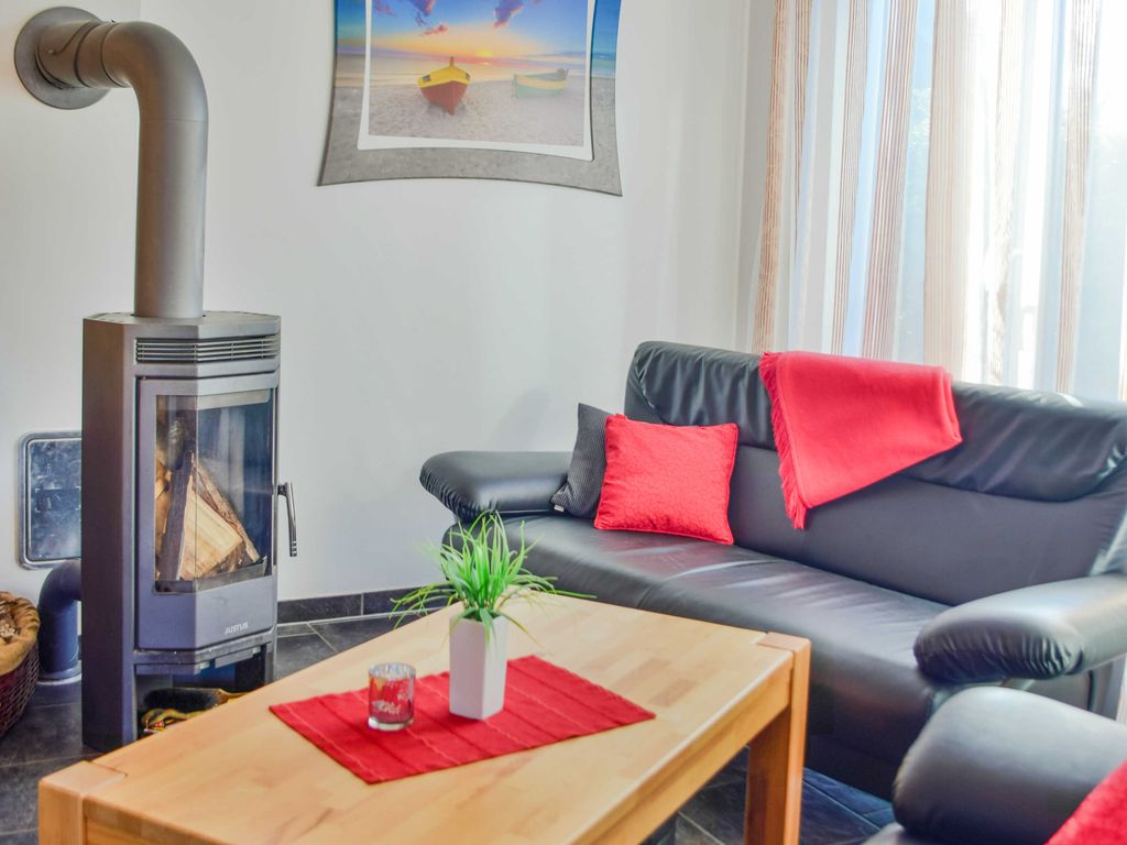 Wohnzimmer mit Kamin