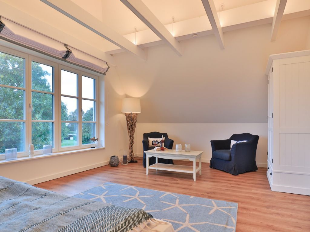 Barkley Reethaus - Blick in das große Schlafzimmer im OG
