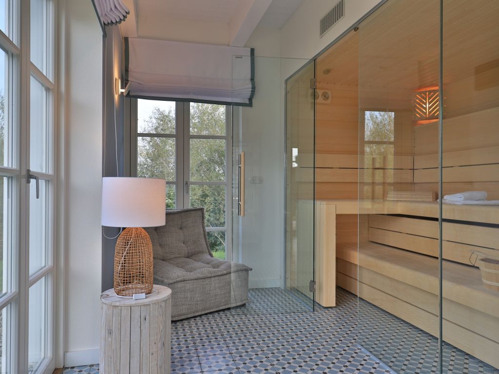 Barkley Reethaus - Blick in den Wellnessbereich/ Sauna im EG