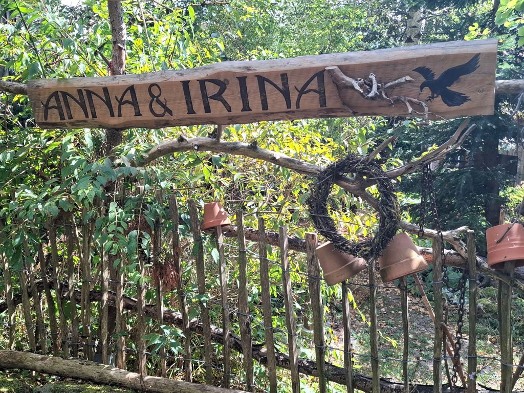 Eingang zu den Unterkünften