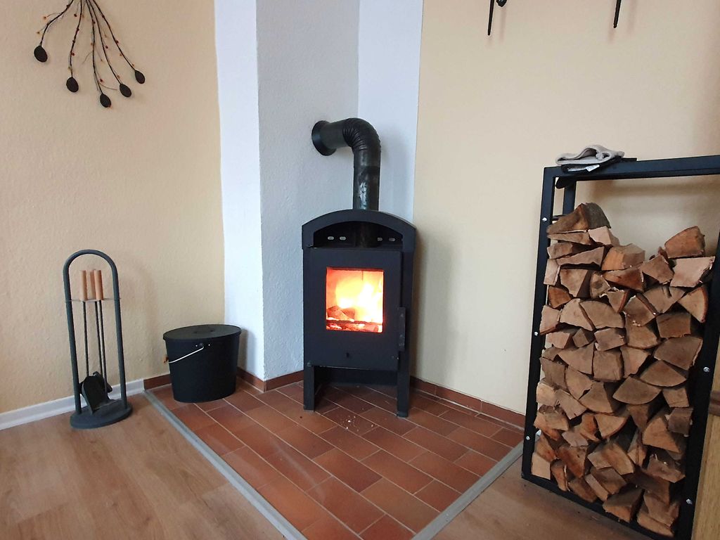 Wohnzimmer mit Kamin