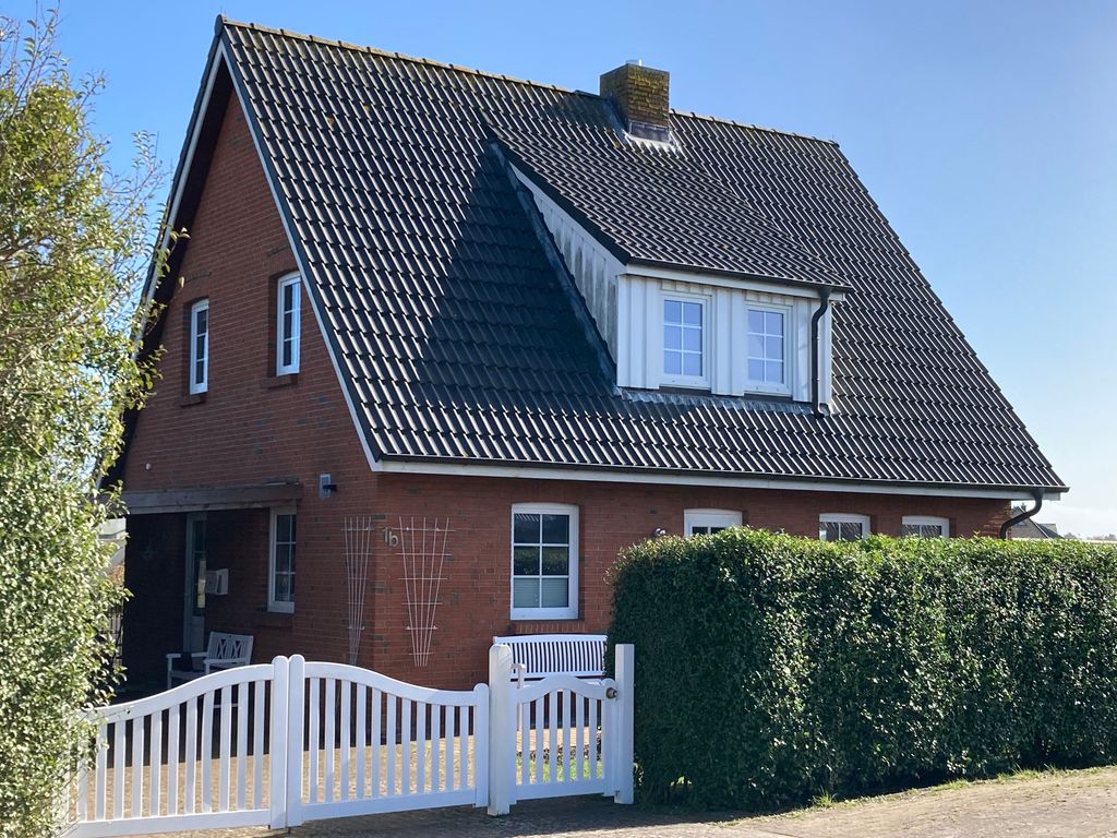 Hausansicht von der Straße