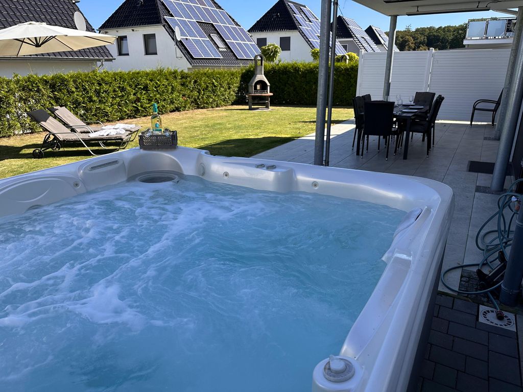 Whirlpool und Sauna ganzjährig