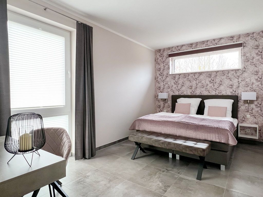 2. Schlafzimmer