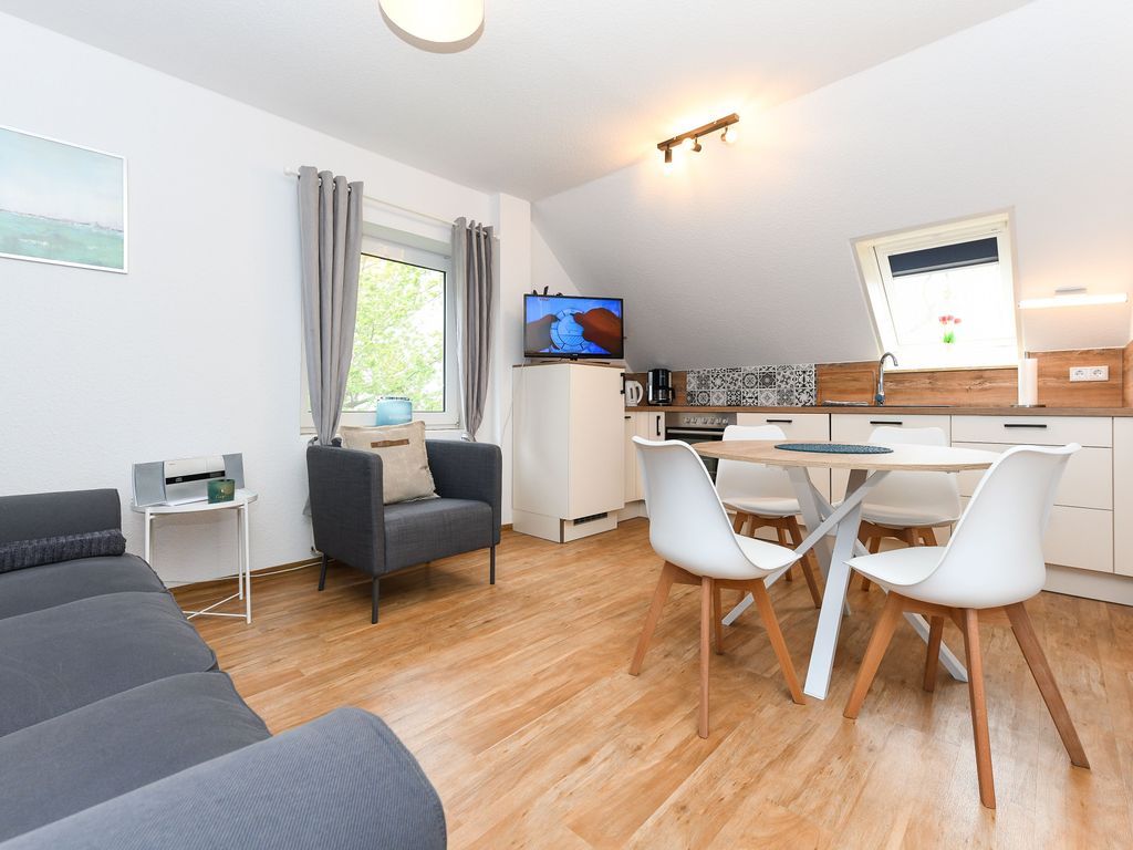 Wohnraum mit integrierter Küche