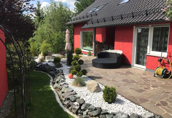 Geschmackvolle Ferienwohnung mit Loggia 100qm in Schauenstein bei Hof, im Frankenwald,max. 5 Personen