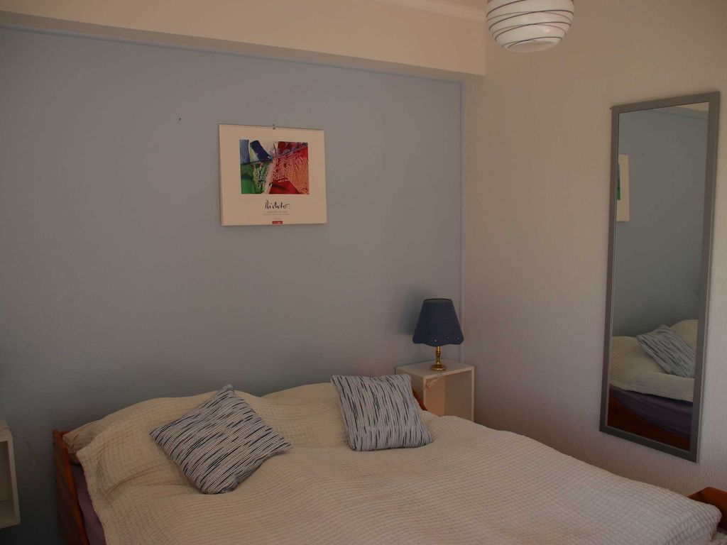 Schlafzimmer mit Doppelbett