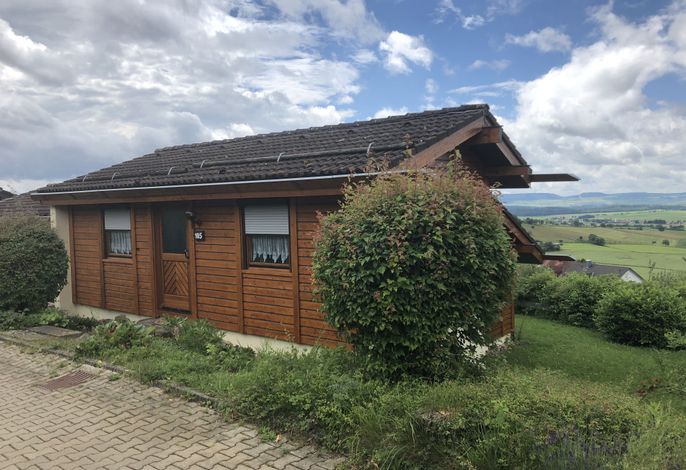 OFI-105 - Ferienhaus mit Panoramablick (HT)