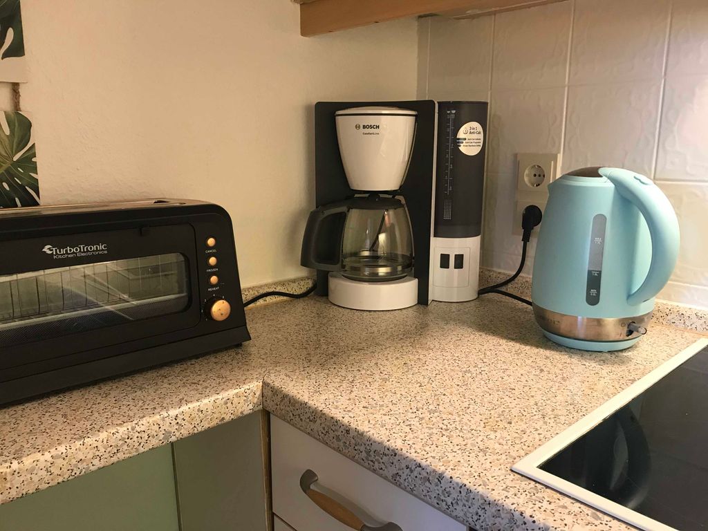 Kaffeemaschine und Wasserkocher