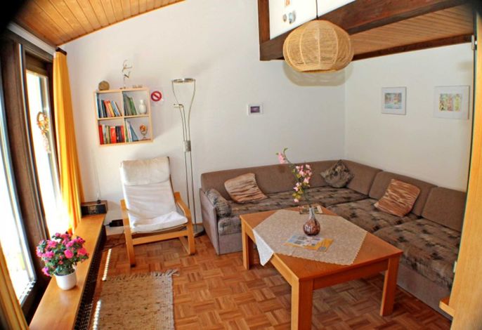OFI-132A - Ferienhaus mit Schlafzimmer und Schlafkoje (HT)