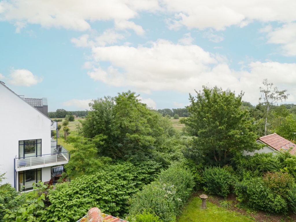 Waterkant 28 - Blick vom Balkon in Richtung Haffwiesen