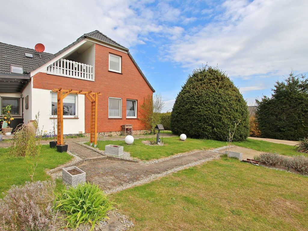 Ferienwohnung mit Balkon in der oberen Etage