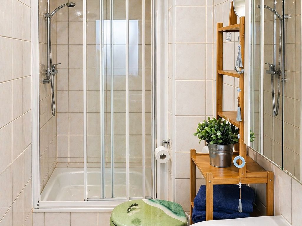 Duschbad/ WC