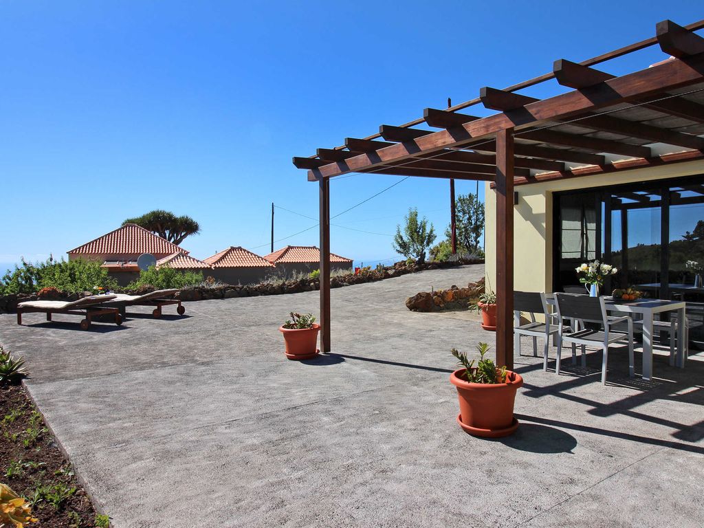 überdachte Terrasse