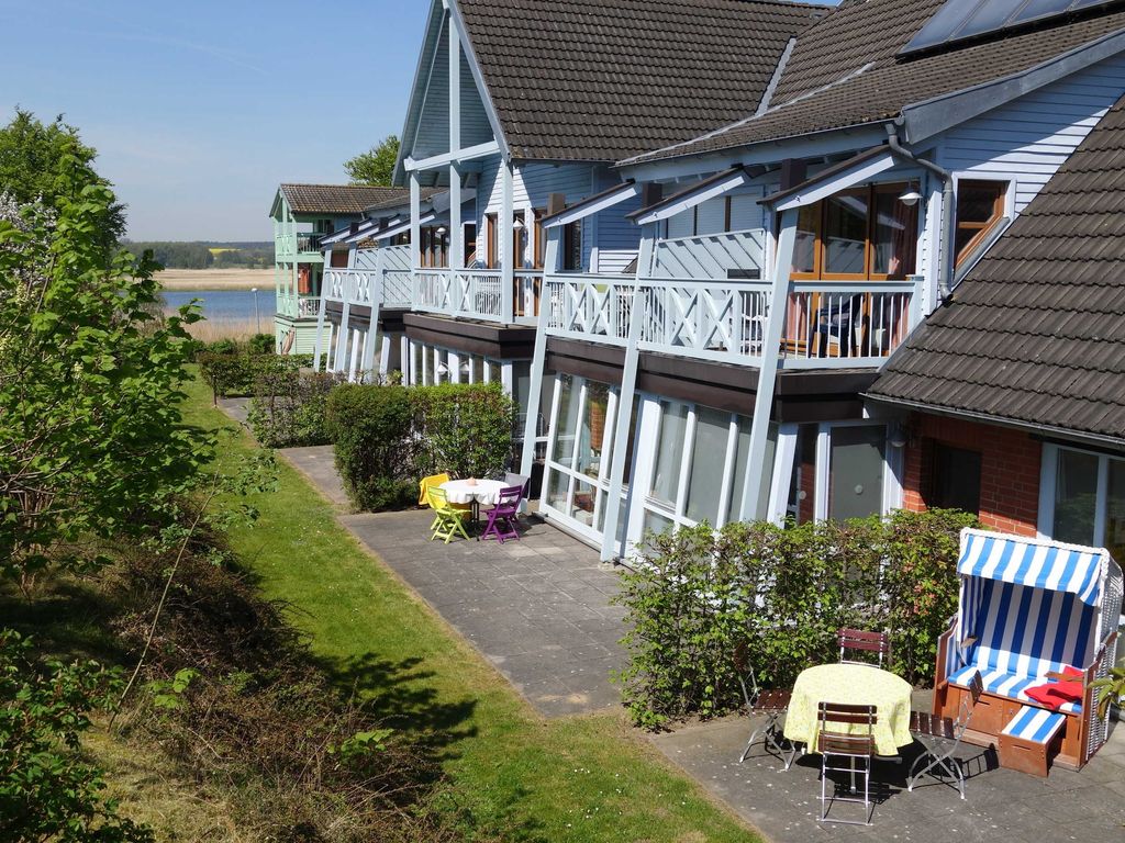 Terrasse mit Strandkorb