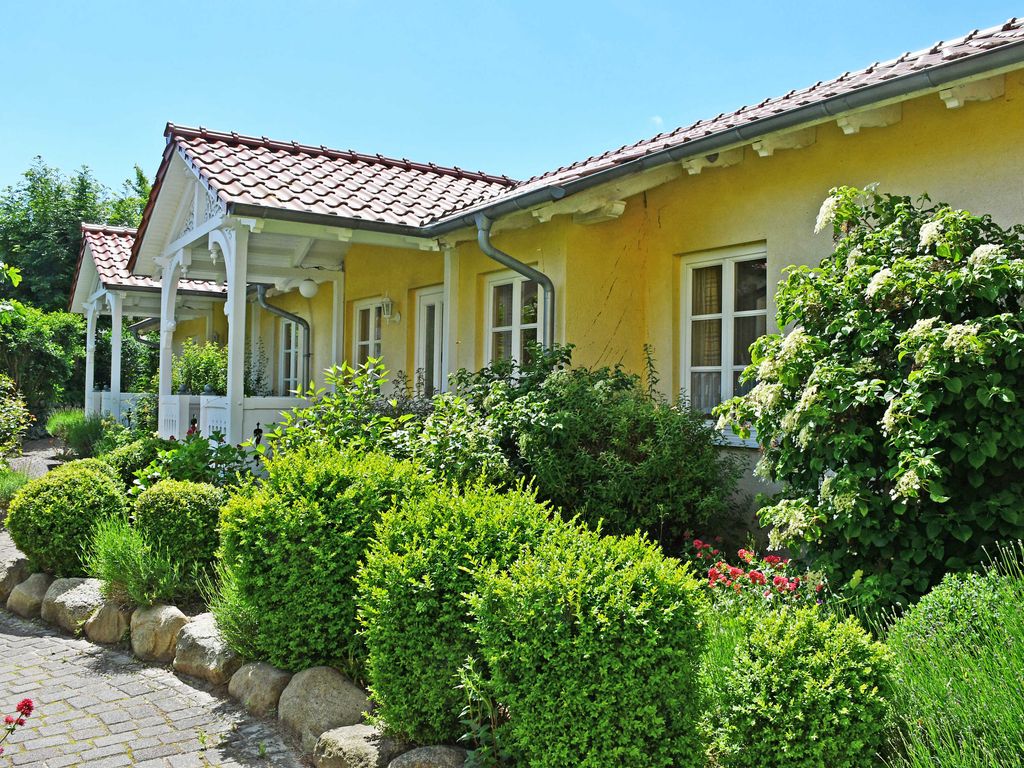 DEB 043 Ferienwohnungen im Ostseebad Göhren Landhaus
