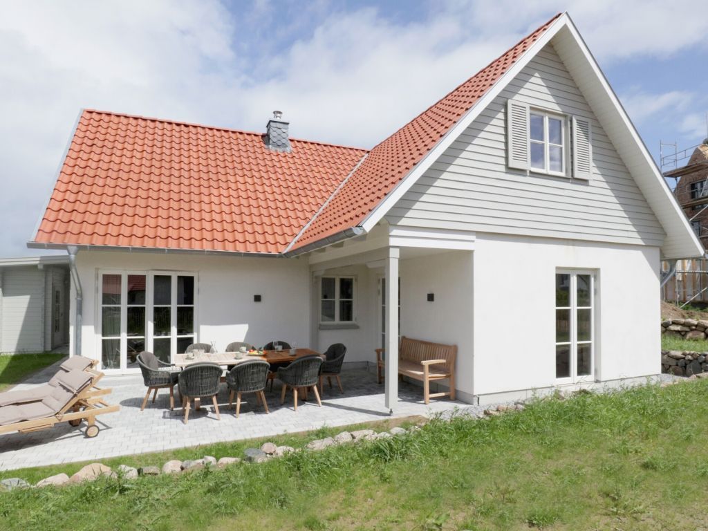 Strandheimat- Hausansicht mit Terrasse