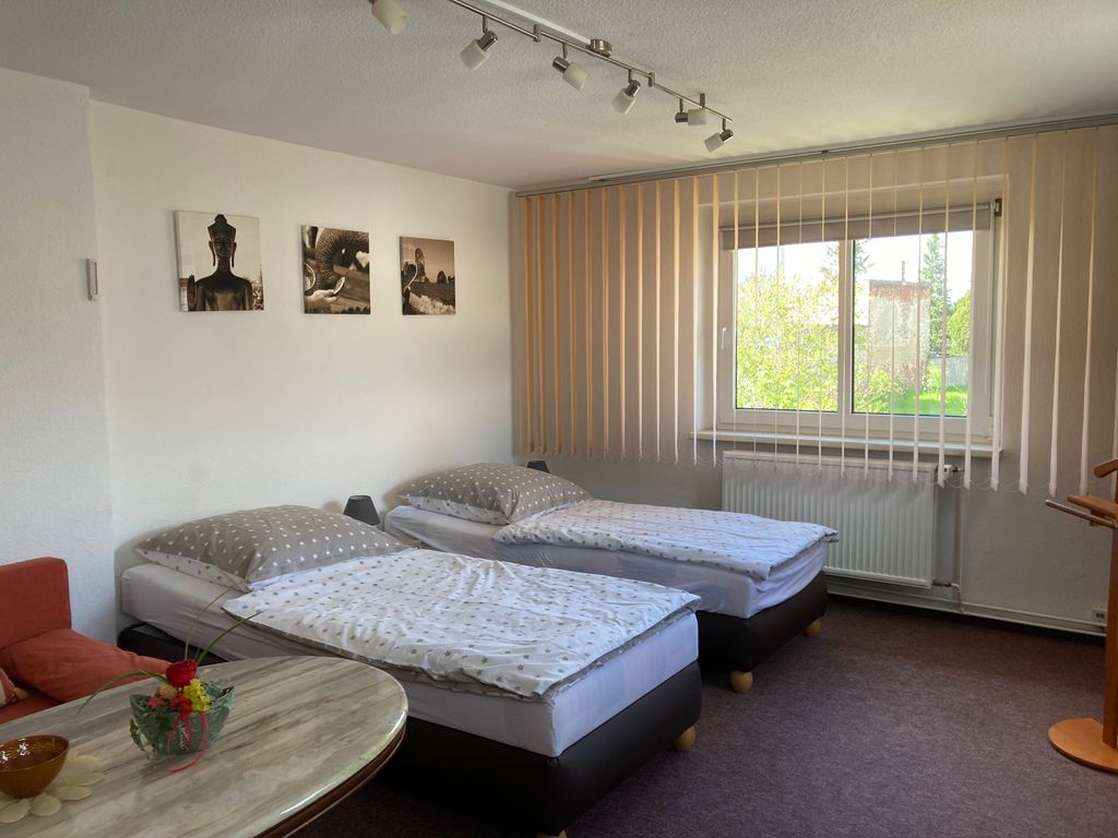 Schlafzimmer 2