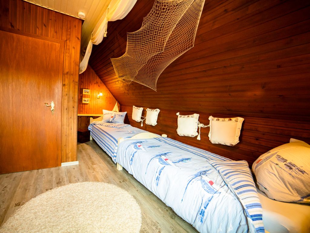 Schlafzimmer mit 2 Einzelbetten