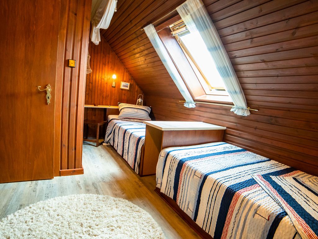 Schlafzimmer mit 2 Einzelbetten