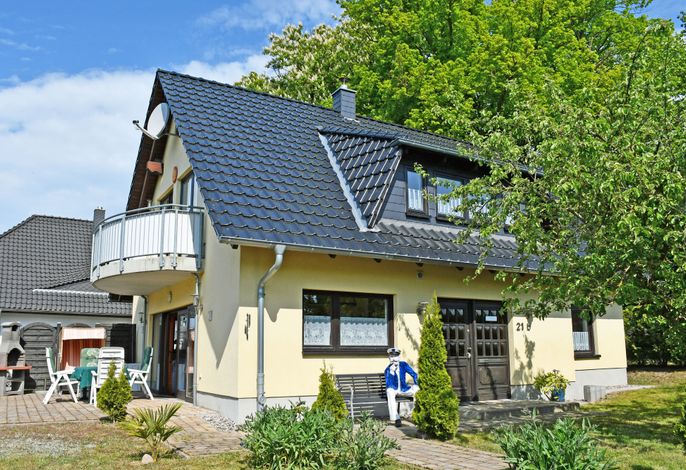 schönes Ferienhaus mit Kamin und Sauna im Ostseebad Sellin