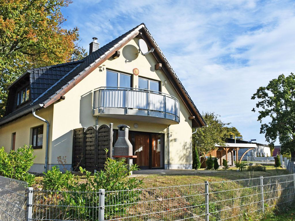 schönes Ferienhaus mit Kamin und Sauna im Ostseebad Sellin