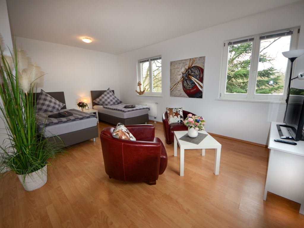 Wohn- und Schlafbereich Wohnung W6