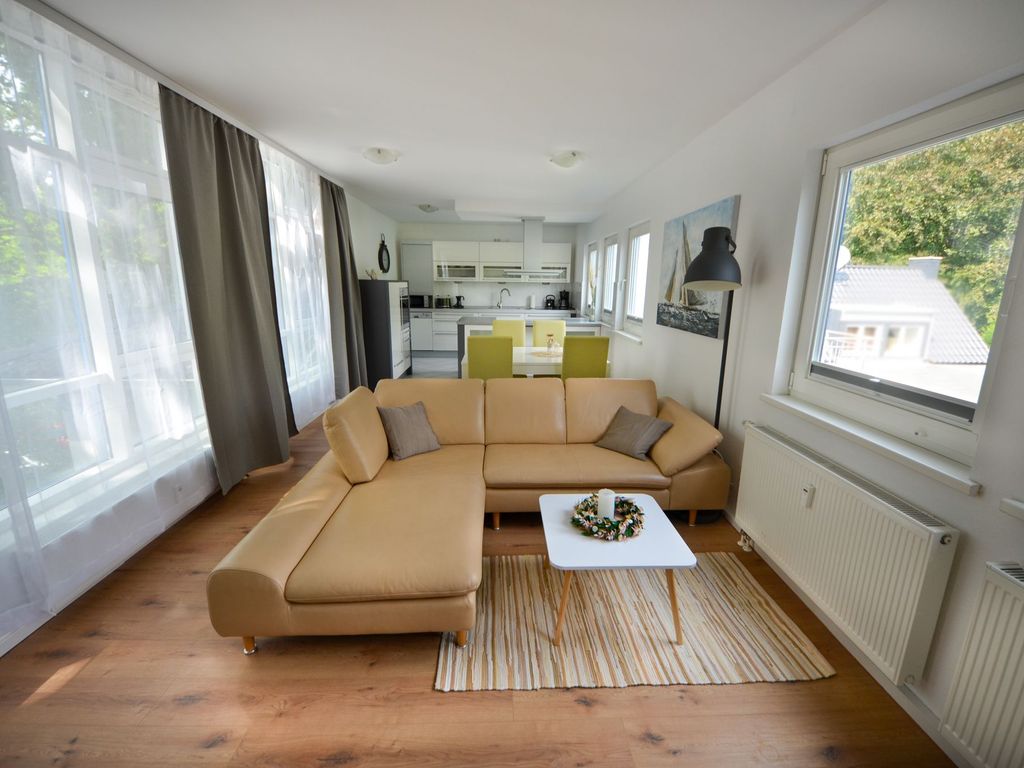 Wohn- und Essbereich Wohnung W7