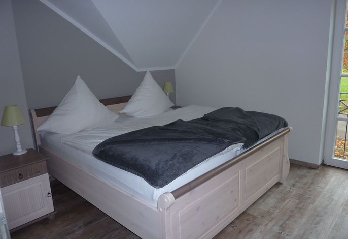 Apartment 4, 3 Schlafr., Wohnr./Küchenzeile, DU/WC