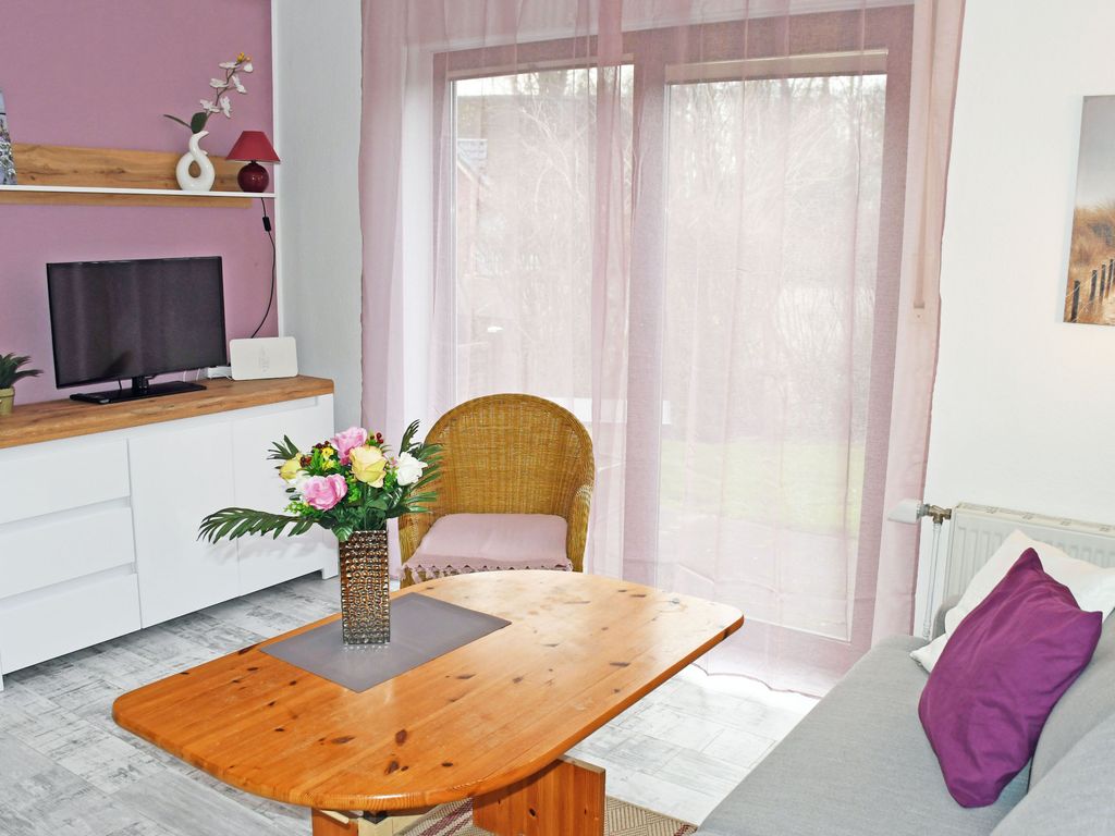 Ferienwohnung Johanna mit Terrasse und Gartenblick W 04