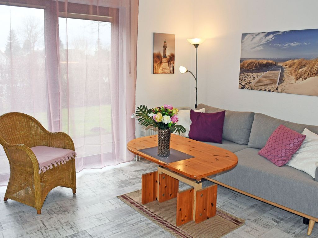 Ferienwohnung Johanna mit Terrasse und Gartenblick W 04