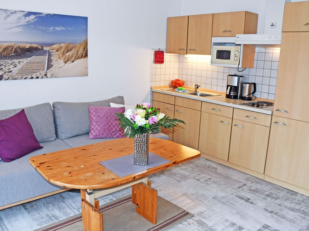Ferienwohnung Johanna mit Terrasse und Gartenblick W 04