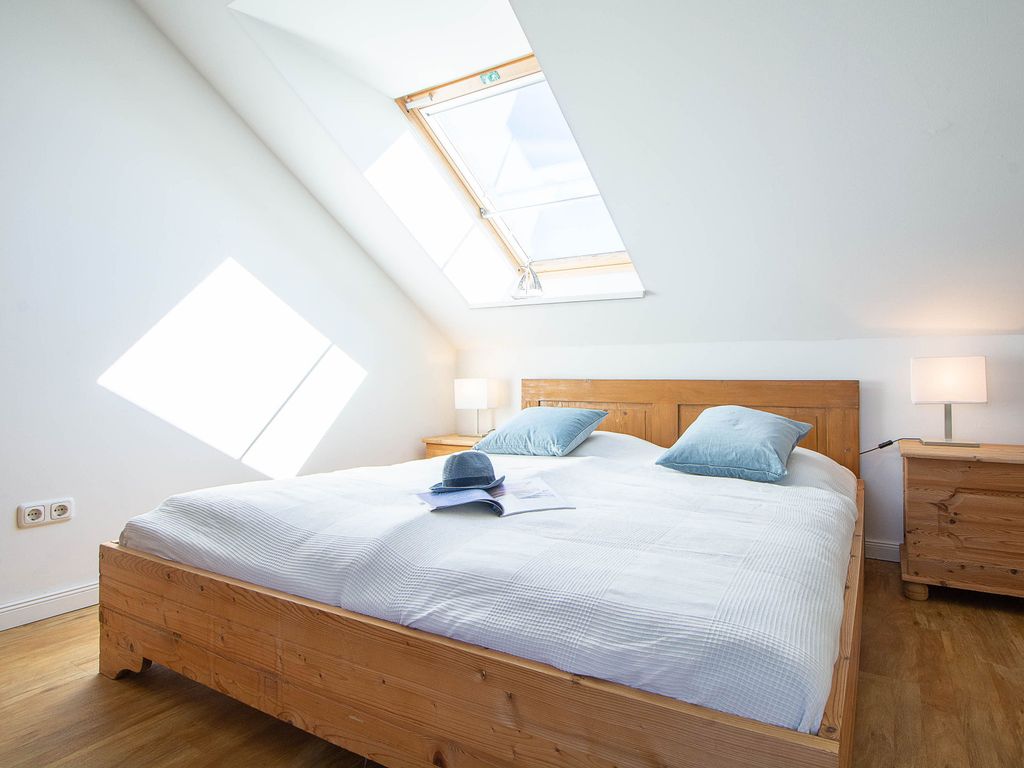 Das Doppelbett im oberen Wohn- und Schlafbereich