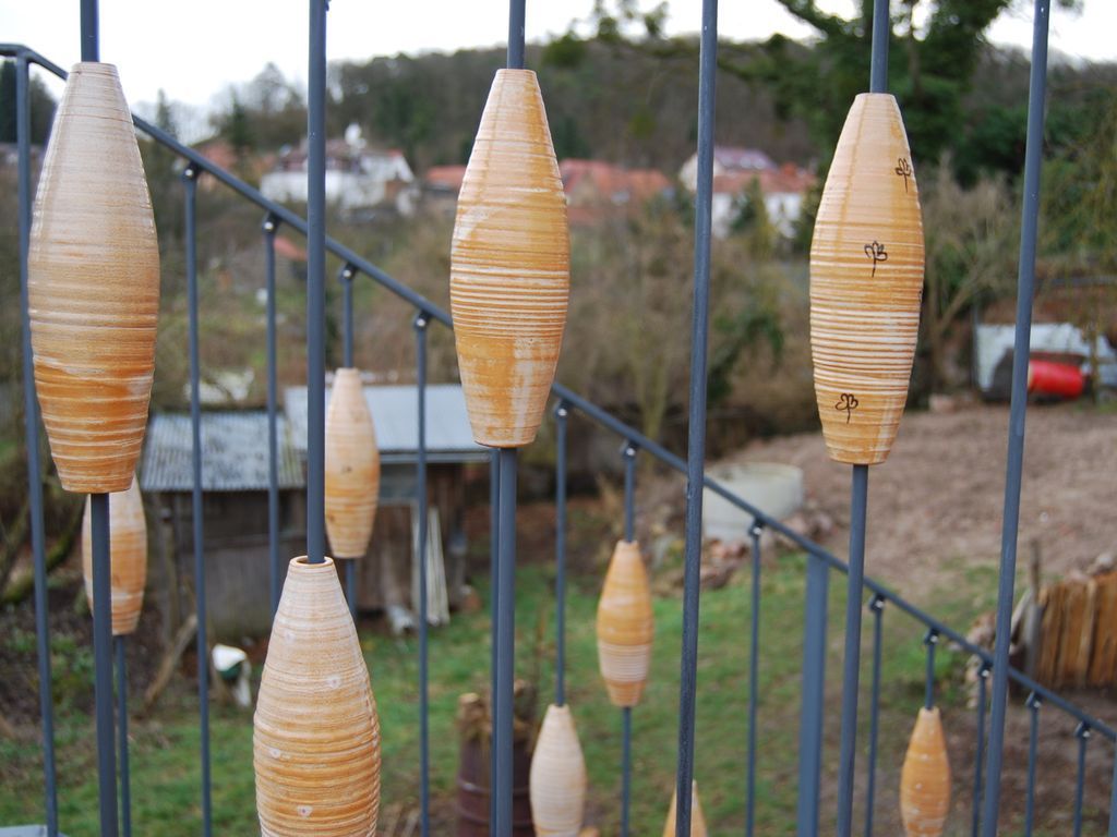 Getöpfertes an der Terrasse