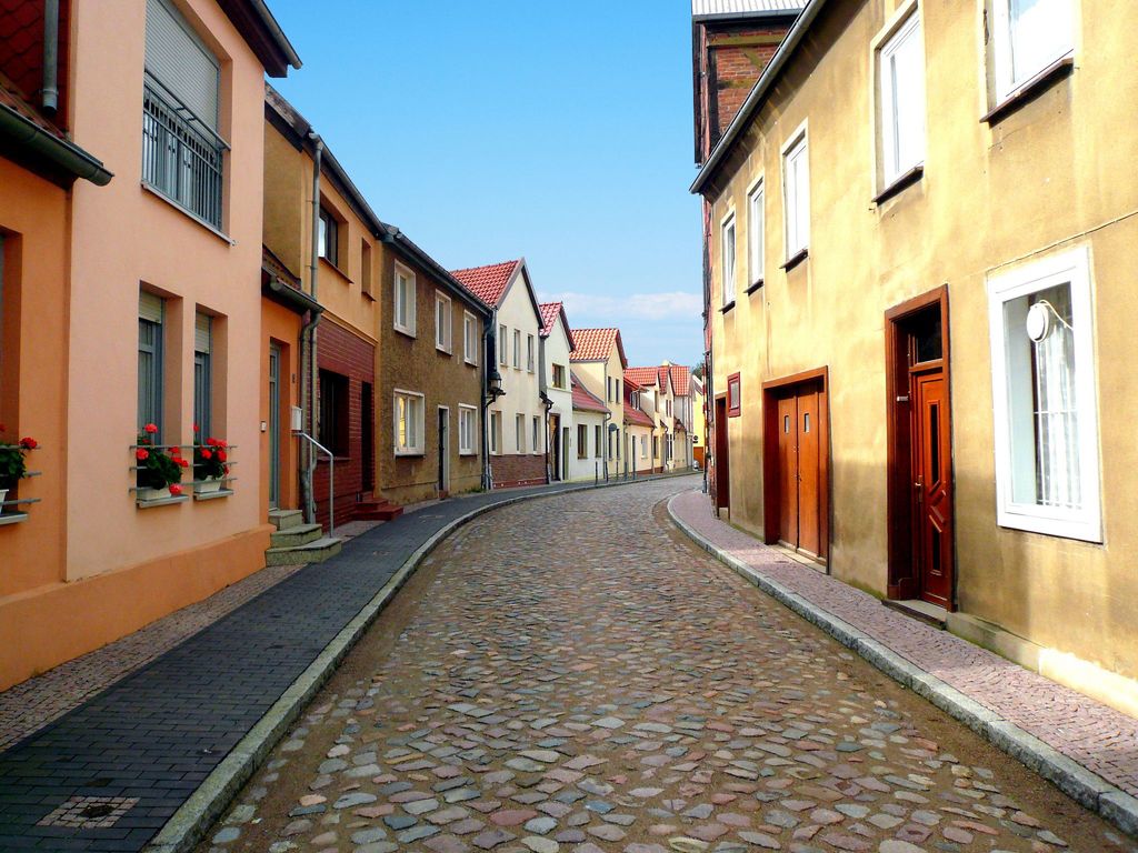 Ruhige Seitenstraße in der Altstadt