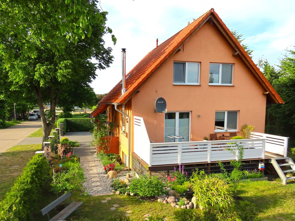 Terrasse mit Garten