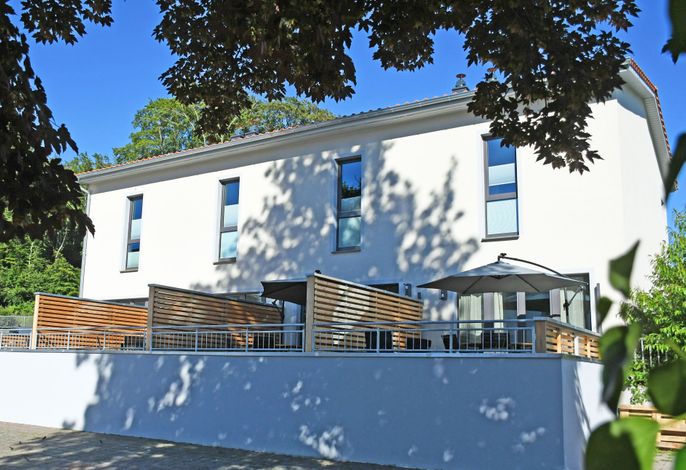 62 Haus Carl - Ferienwohnung mit Kamin und Terrasse