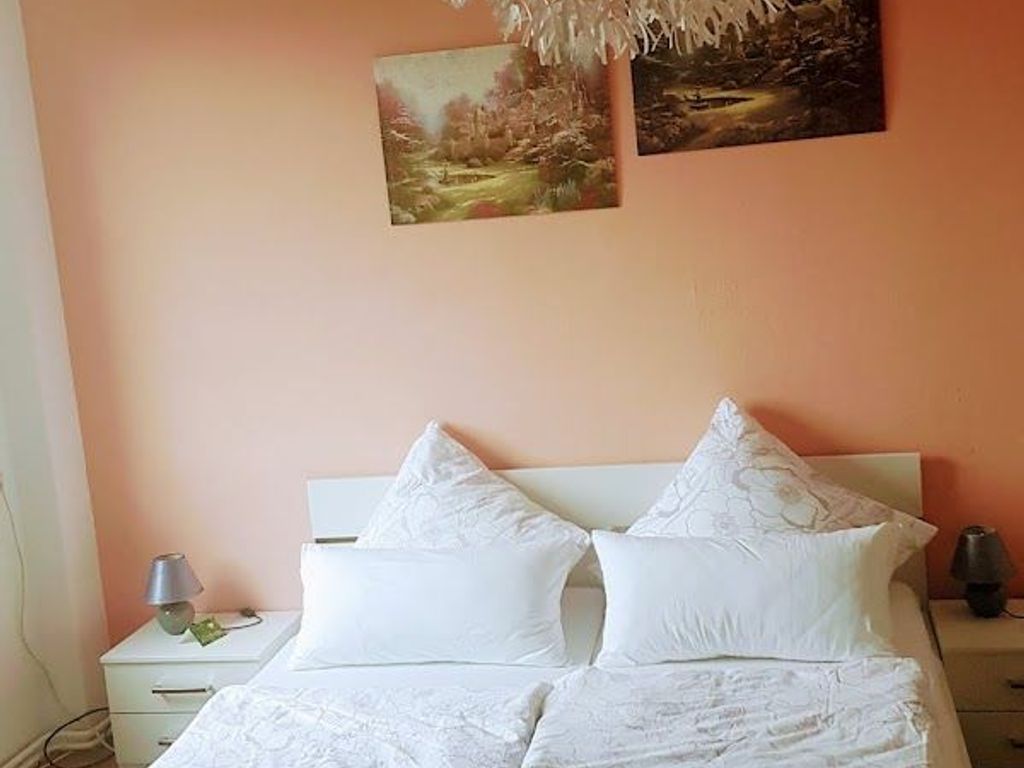 Schlafzimmer großes Doppelbett